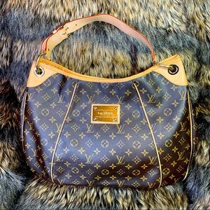 Sold - LOUIS VUITTON Monogram Canvas Galliera GM Bag